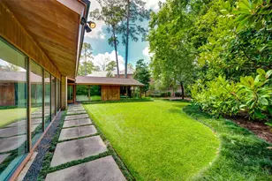 15 Saddlebrook Ln, Houston, TX 77024 - Photo 36