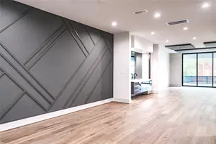 409 W Saulnier St, Houston, TX 77019 - Photo 20