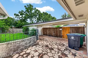 6215 Sanford Rd, Houston, TX 77096 - Photo 8