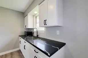 12922 Claygate Dr, Houston, TX 77047 - Photo 10