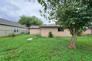 12922 Claygate Dr, Houston, TX 77047 - Photo 32