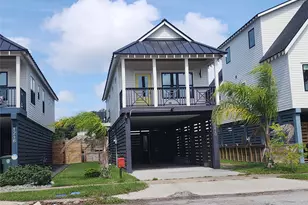 1220 32nd St, Galveston, TX 77550 - Photo 1