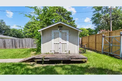 2001 14th Avenue N, Texas City, TX 77590 - Photo 22