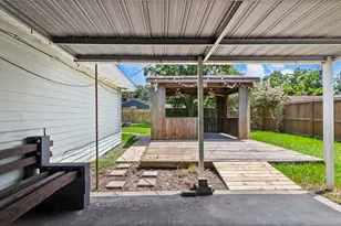 2001 14th Ave N, Texas City, TX 77590 - Photo 20