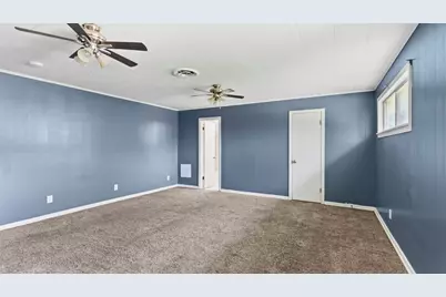 2001 14th Avenue N, Texas City, TX 77590 - Photo 12