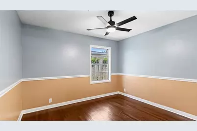 2001 14th Avenue N, Texas City, TX 77590 - Photo 16