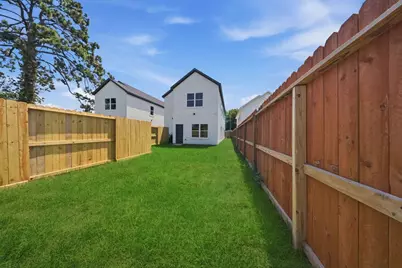 7417 Charlie Street #A, Houston, TX 77088 - Photo 32