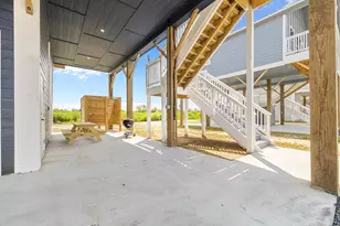 1072 Johnson Rd, Gilchrist, TX 77617 - Photo 30