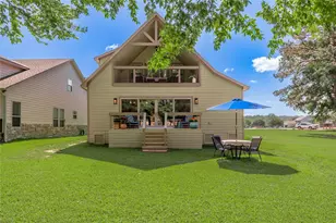 16 Wildwood Lake Dr, Huntsville, TX 77340 - Photo 2