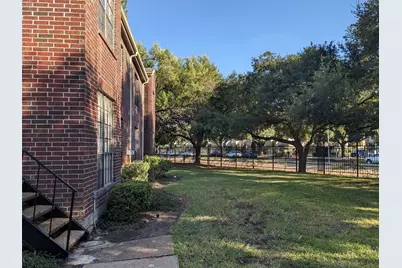 8055 Cambridge Street #16, Houston, TX 77054 - Photo 12