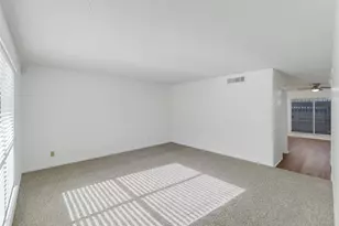 9243 Westwood Village Dr, Houston, TX 77036 - Photo 16