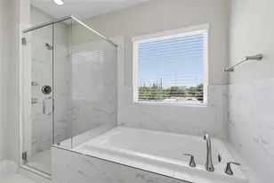 2102 Bello Amanecer Ln, Houston, TX 77055 - Photo 20