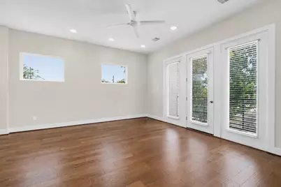 2102 Bello Amanecer Lane, Houston, TX 77055 - Photo 10