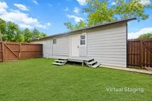 602 S 3rd St, La Porte, TX 77571 - Photo 2