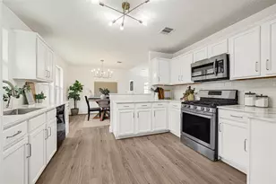 5505 Savannah Woods Ln, Rosharon, TX 77583 - Photo 12