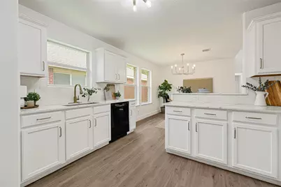5505 Savannah Woods Lane, Rosharon, TX 77583 - Photo 10