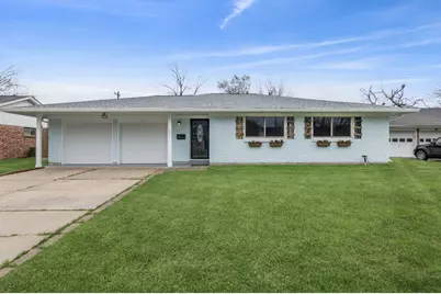 901 Luella Avenue, Deer Park, TX 77536 - Photo 1