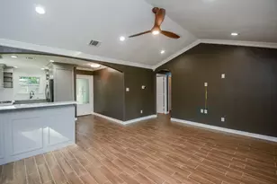 12315 Maxim Dr, Houston, TX 77065 - Photo 14