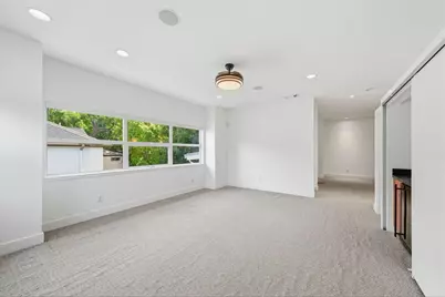 7002 Newcastle Street, Bellaire, TX 77401 - Photo 26
