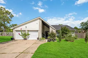 11426 Meadow Joy Dr, Houston, TX 77089 - Photo 1