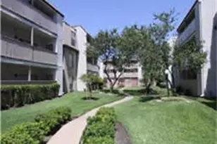 8529 Hearth Dr, Houston, TX 77054 - Photo 2