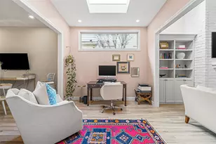 58 Bayou Pointe Dr, Houston, TX 77063 - Photo 8