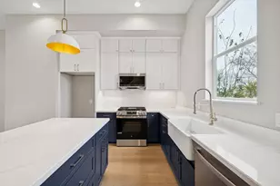 2223 Marnel Rd, Houston, TX 77055 - Photo 10