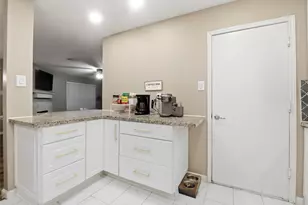 7458 Bahia Ln, Houston, TX 77489 - Photo 4