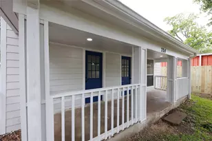 704 W Willis St, Alvin, TX 77511 - Photo 1