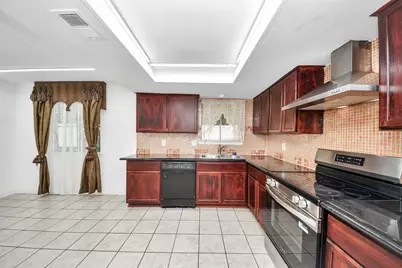 8407 Rivercross Road, Houston, TX 77064 - Photo 16