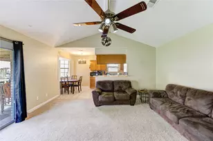 8610 Bluebonnet St, Highlands, TX 77562 - Photo 18