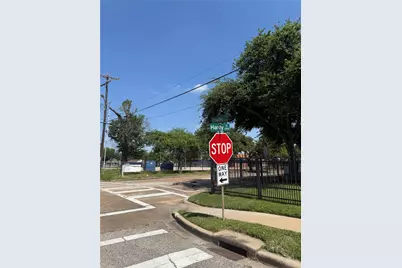 3818 Hardy Street, Houston, TX 77009 - Photo 4