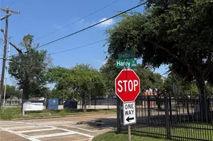 3818 Hardy St, Houston, TX 77009 - Photo 4