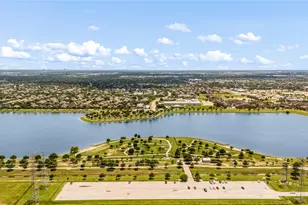 10230 E Summit Canyon Dr, Houston, TX 77095 - Photo 42