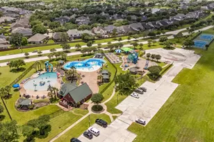 10230 E Summit Canyon Dr, Houston, TX 77095 - Photo 38