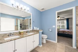 10230 E Summit Canyon Dr, Houston, TX 77095 - Photo 18