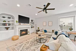 2818 Shallow Springs Ct, Manvel, TX 77578 - Photo 10