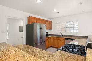 2206 Wimcrest St, Galveston, TX 77551 - Photo 14