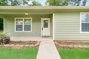 10629 Royal Cavins Dr, Conroe, TX 77303 - Photo 2