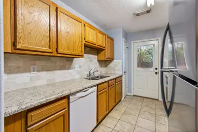 10629 Royal Cavins Drive, Conroe, TX 77303 - Photo 12