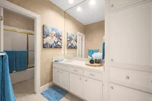 5702 Glen Pines Dr, Houston, TX 77069 - Photo 26