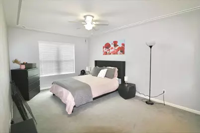 855 Augusta Drive #60, Houston, TX 77057 - Photo 4