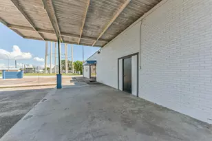 130 S 4th St, La Porte, TX 77571 - Photo 30