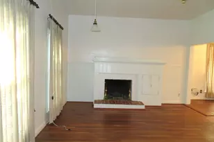 702 Erin St, El Campo, TX 77437 - Photo 6