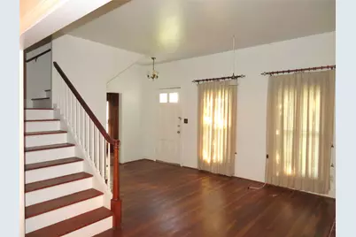 702 Erin Street, El Campo, TX 77437 - Photo 4