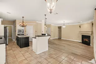 551 Stephen F Austin Dr, Conroe, TX 77302 - Photo 12
