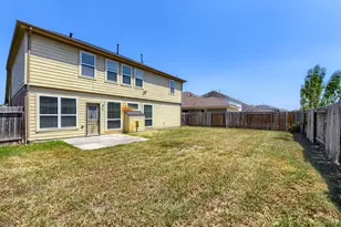 14527 Round Mountain Dr, Houston, TX 77090 - Photo 18