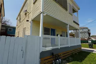 1213 28th St, Galveston, TX 77550 - Photo 1