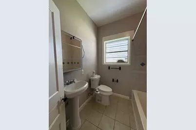 1213 28th St #2, Galveston, TX 77550 - Photo 20