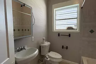 1213 28th St, Galveston, TX 77550 - Photo 20
